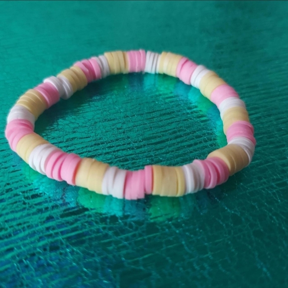 Handmade spring inspired bracelets - Picture 3 of 3